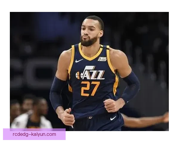 坎塞洛战术适配性分析：多面手能力为球队增添竞争力